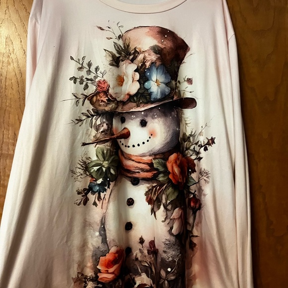 Tops - Floral Snowman Graphic Shirt